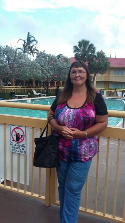Elena 57 ans Moscow  Russie