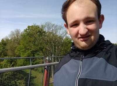 Nils 24 лет Netzschkau  Германия