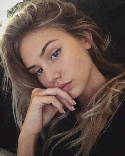 Ольга 25 ans Симферополь  Russie