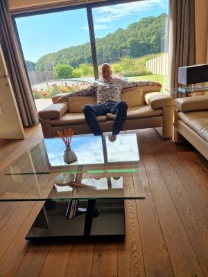 Gontran 46 ans Aiseau  Belgique