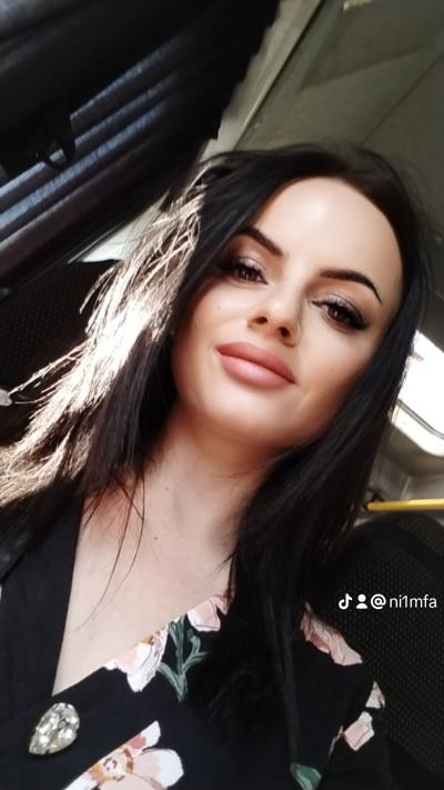 Элина 25 ans Жлобин Biélorussie