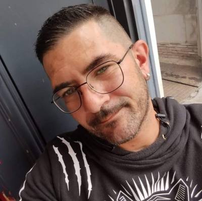 Florian 40 лет Angers Франция
