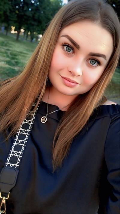 Ilona 27 Jahre Kryvyi Rih  Ukraine