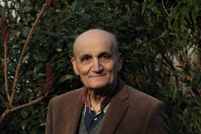 Paul 74 лет Concarneau Франция