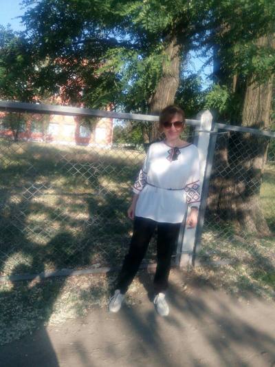 Lina 59 ans Kiev Ukraine