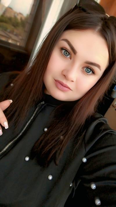 Ilona 26 Jahre Kryvyi Rih  Ukraine