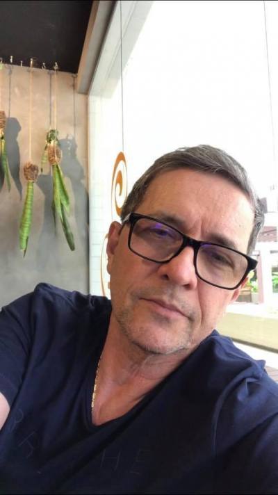 Michael 55 ans California  Etats-Unis