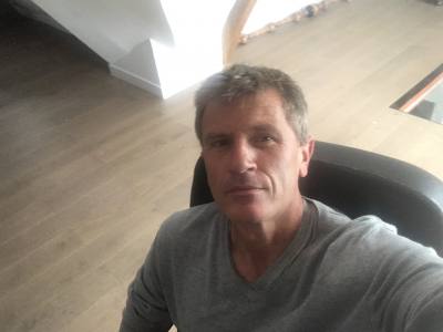 Raphaek 51 ans Hamel France