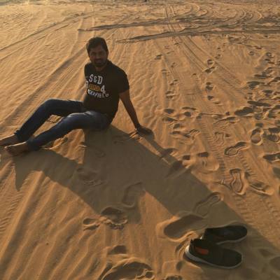 Syed 42 лет Dubai Великобритания