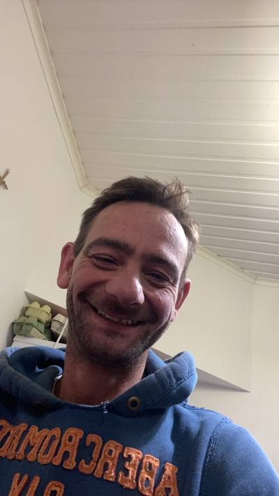 Cédric 48 ans Wonck Belgique