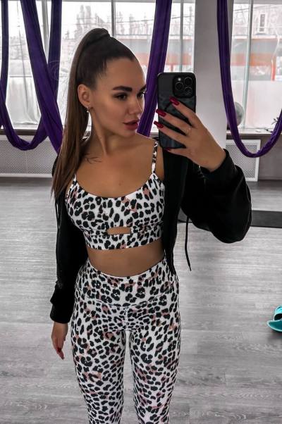 Julia 24 ans Киев Ukraine