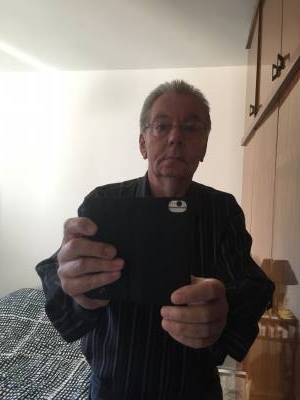 Yves 65 ans Montgeron France