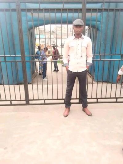 Othniel 30 лет Kinshasa Южная Африка