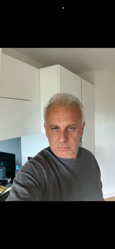 Frédéric 58 лет Nice Франция