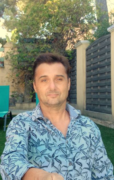Thierry 54 лет Sanary Sur Mer Франция