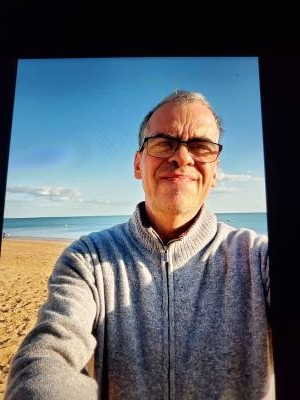 Benoit 56 лет La Tranche Sur Mer Франция