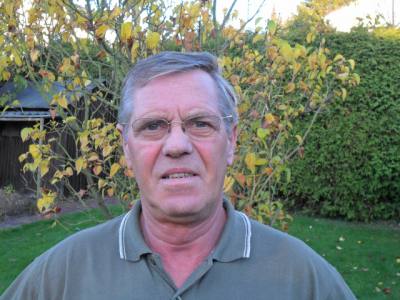 Nicolas 79 ans Fleron Belgique