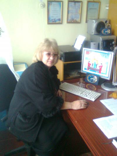 Alla 61 ans Kiev Ukraine