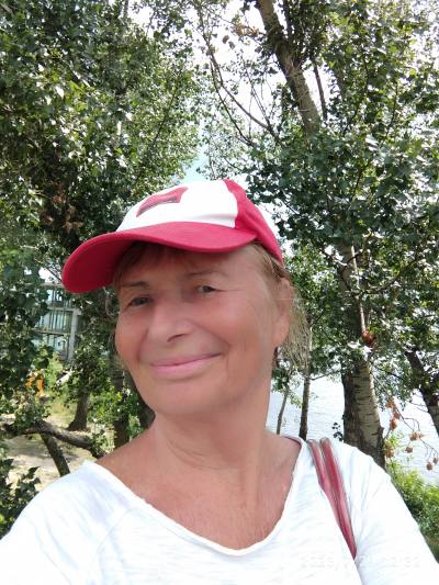 Svetlana 72 ans Kyev Ukraine