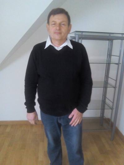Gerald 67 лет Leudeville Франция