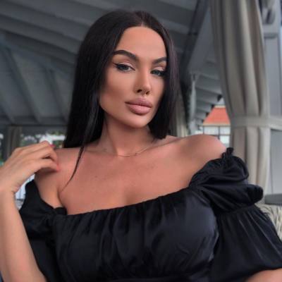 Albina 33 ans Minsk Biélorussie