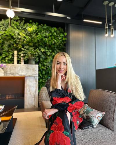 Eseniya 42 ans Kiev Ukraine