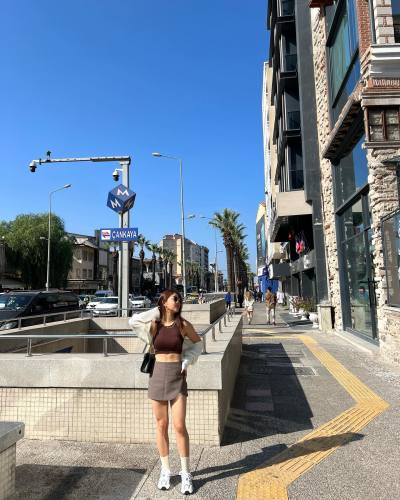 Amara 32 years Zurich Switzerland