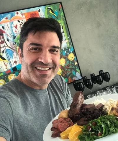 James 41 ans Calgary Canada