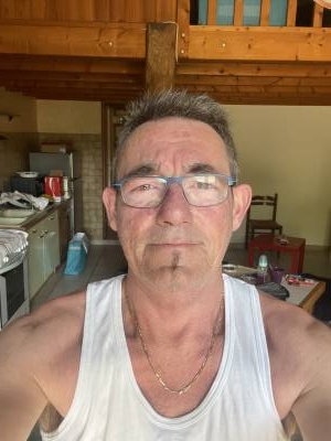 Cyril 53 ans Angoulême  France