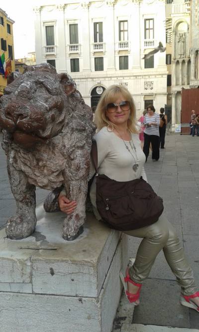 Nadi 62 Jahre Venezia Italien