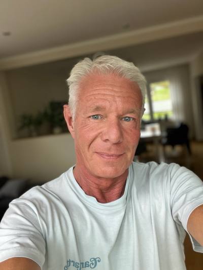 Christian 55 ans Detmold Allemagne