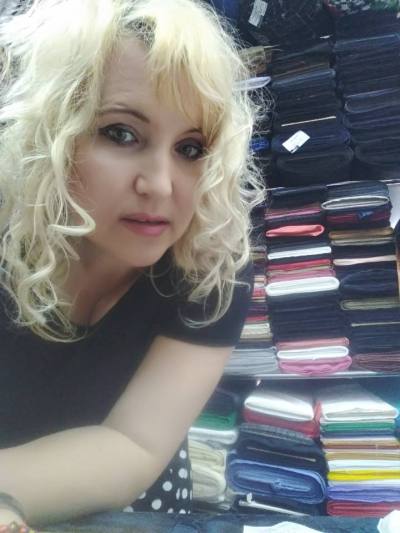 Elina 52 ans Таганрог  Russie