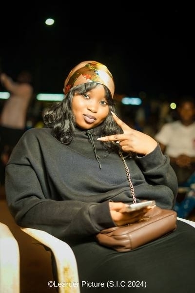 Raïna 21 ans Bobo Dioulasso Afrique du Sud