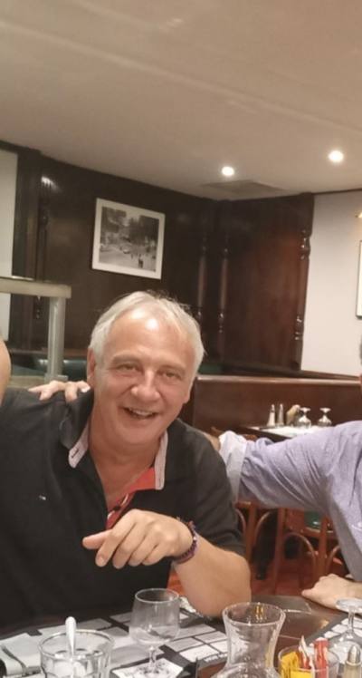 Philippe 58 лет Cahors Франция