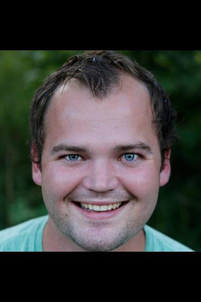Linus 35 ans Basel Suisse