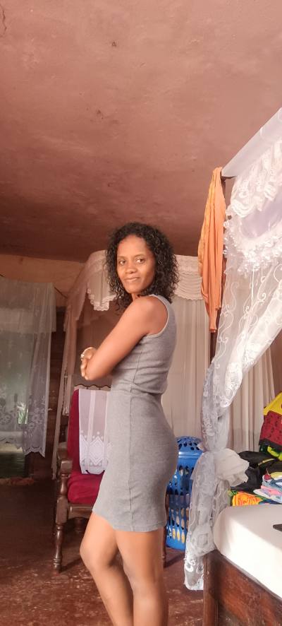Sylvie 34 Jahre Diego Suarez Madagaskar