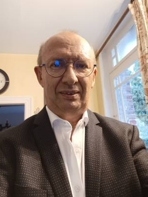 Bernard 67 лет Estrees Saint Denis Франция