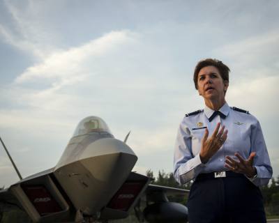 Lori 65 лет Alasaka США
