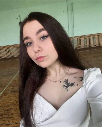 Ksenia 29 Jahre London Großbritannien