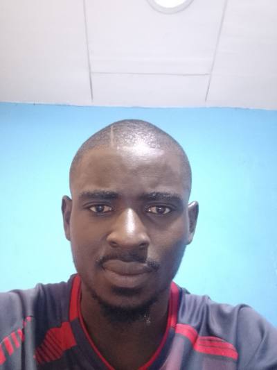 Bienvenu 25 лет Camerounais  Россия