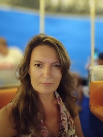 Elena 50 ans Izhevsk  Russie