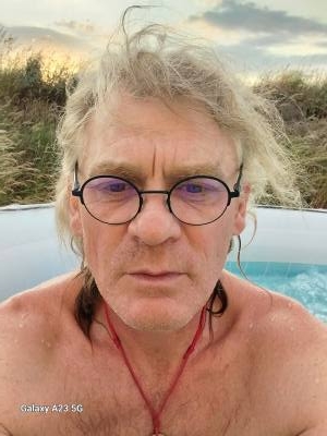 Christophe 52 лет Reguisheim Франция