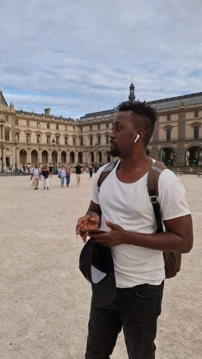 Zomo 29 лет Paris  Франция