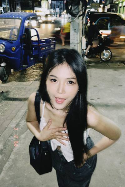 Anna 31 ans Kiev Ukraine