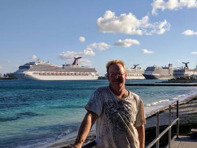 Tim 56 ans Parksville Canada