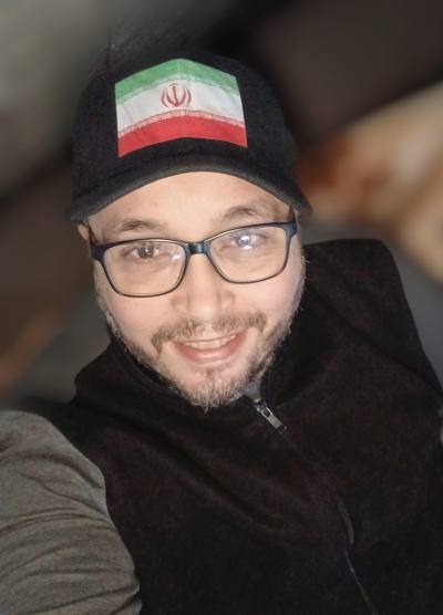 Yanis 54 ans Paris France