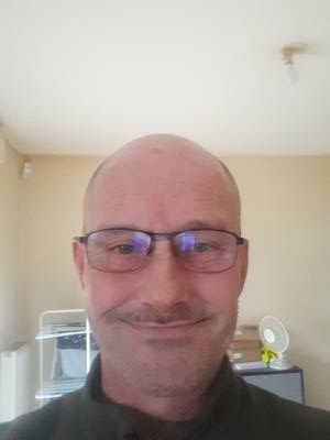 Stephane 52 лет Abbeville  Франция