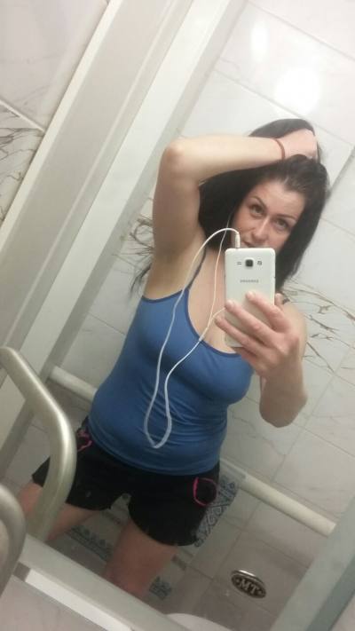 Ольга 36 ans Харьков  Ukraine