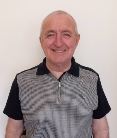 Pete 70 лет Bilston Великобритания