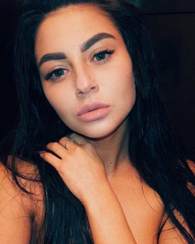 Jennifer 37 ans Düsseldorf Allemagne